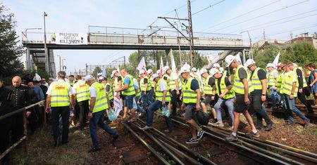 Zwolnienia w PKP Cargo. Będą mniejsze niż przewidywano