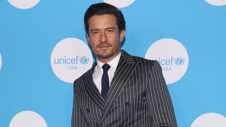 Orlando Bloom siedział w metrze z ukraińskimi dziećmi. Katy Perry pieje z zachwytu: "Jesteś jedyny w swoim rodzaju" (FOTO)