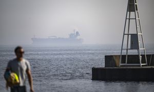 Szwecja zatrzymała tankowiec na Bałtyku. Może należeć do rosyjskiej "floty cieni"