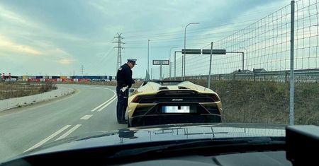 O 73 km/h przekroczył prędkość jadąc Lamborghini po trasie S7. Został ukarany
