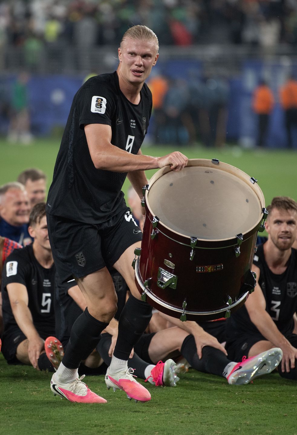 EAST RUTHERFORD, NEW JERSEY - JUNE 22: Erling Haaland of Norway picks up the drum for post match celebrations during the FIFA World Cup 2026 Group I match between Norway and Senegal at New York New Jersey Stadium on June 22, 2026 in East Rutherford, United States. (Photo by Visionhaus/Getty Images)