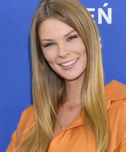 Małgorzata Tomaszewska zawitała na konferencję TVP. Podkreśliła swój rosnący brzuszek