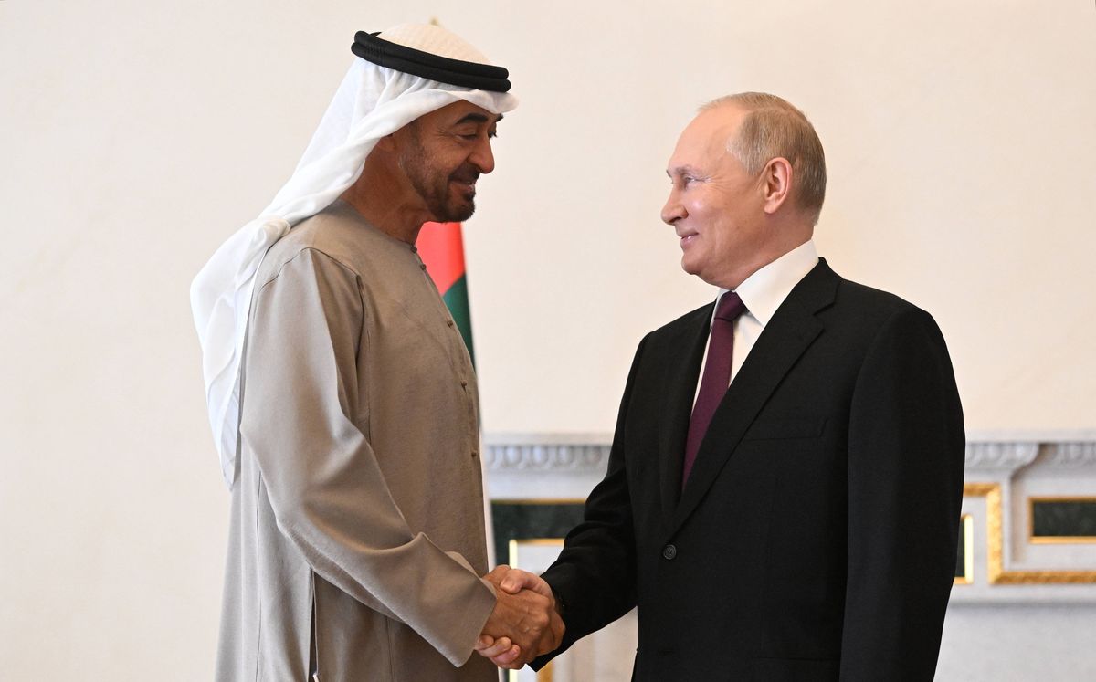 Prezydent Emiratów Mohamed bin Zayed Al Nahyan wielokrotnie po wybuchu wojny spotykał się z Władimirem Putinem 