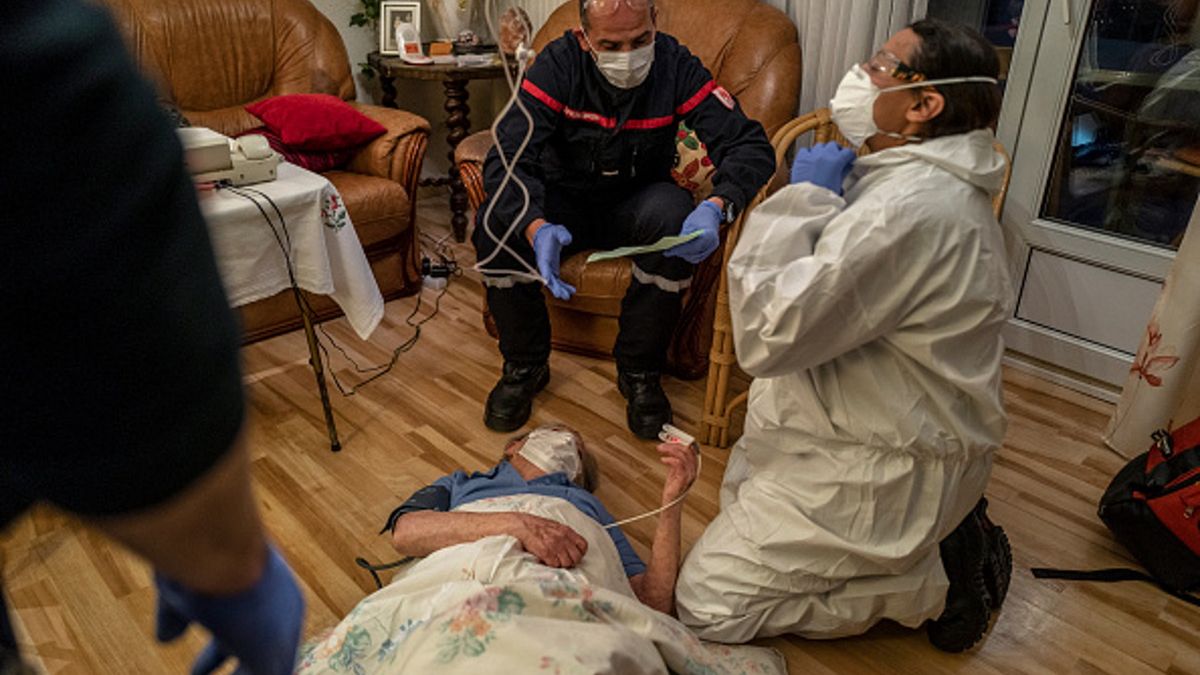 Lekarze wyróżnili aż sześć symptomów COVID-19