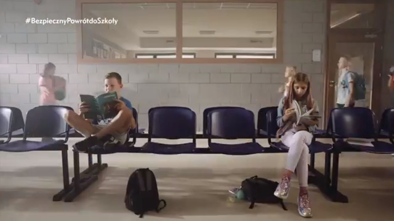 Rozpoczęcie roku szkolnego. Ten spot oburzył nauczycieli. Wiemy, gdzie jest "idealna szkoła" z nagrania