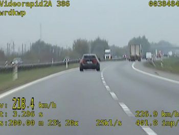 Wrocław: Pędził drogą ekspresową. Wysoki mandat i punkty dla kierowcy BMW