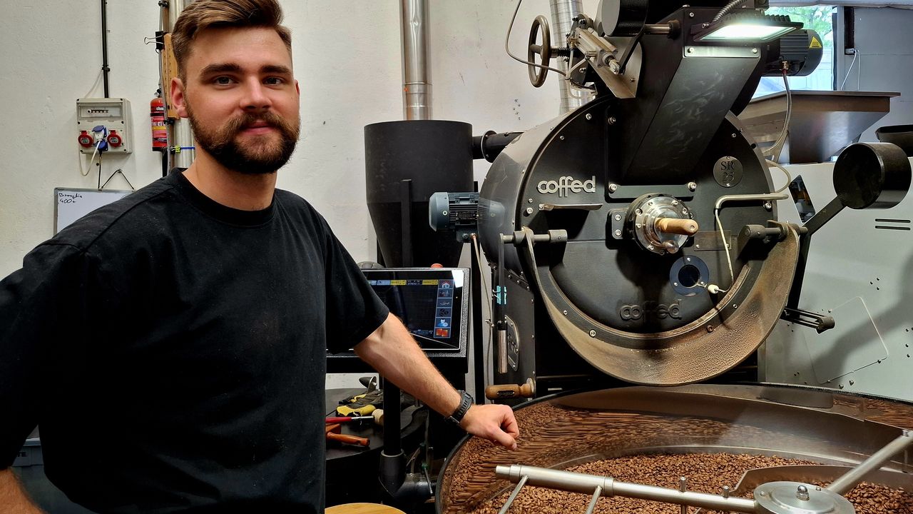 Kawa to coś więcej niż pobudzający napój. Roaster o sztuce wypalania oraz parzeniu w kawiarce