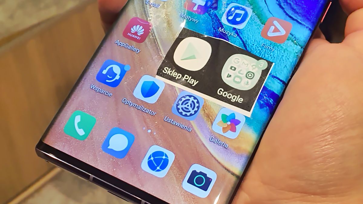 Google Play na smartfonach Huaweia: instalować czy nie? 1