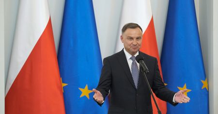 Minimalne wynagrodzenia w służbie zdrowia. Prezydent podpisał ustawę