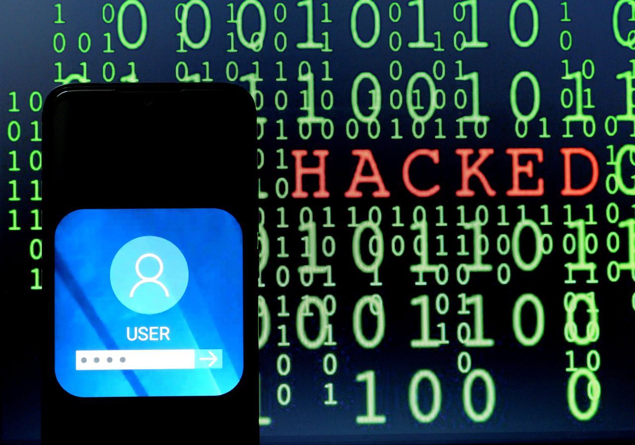 Wojna w cyberprzestrzeni. Rosjanie użyli "ukrytej" broni. Czy jest też w Polsce?