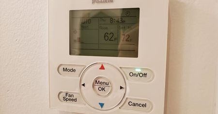 Masz klimatyzację? Lepiej jej nie włączaj, bo sprzyja koronawirusowi