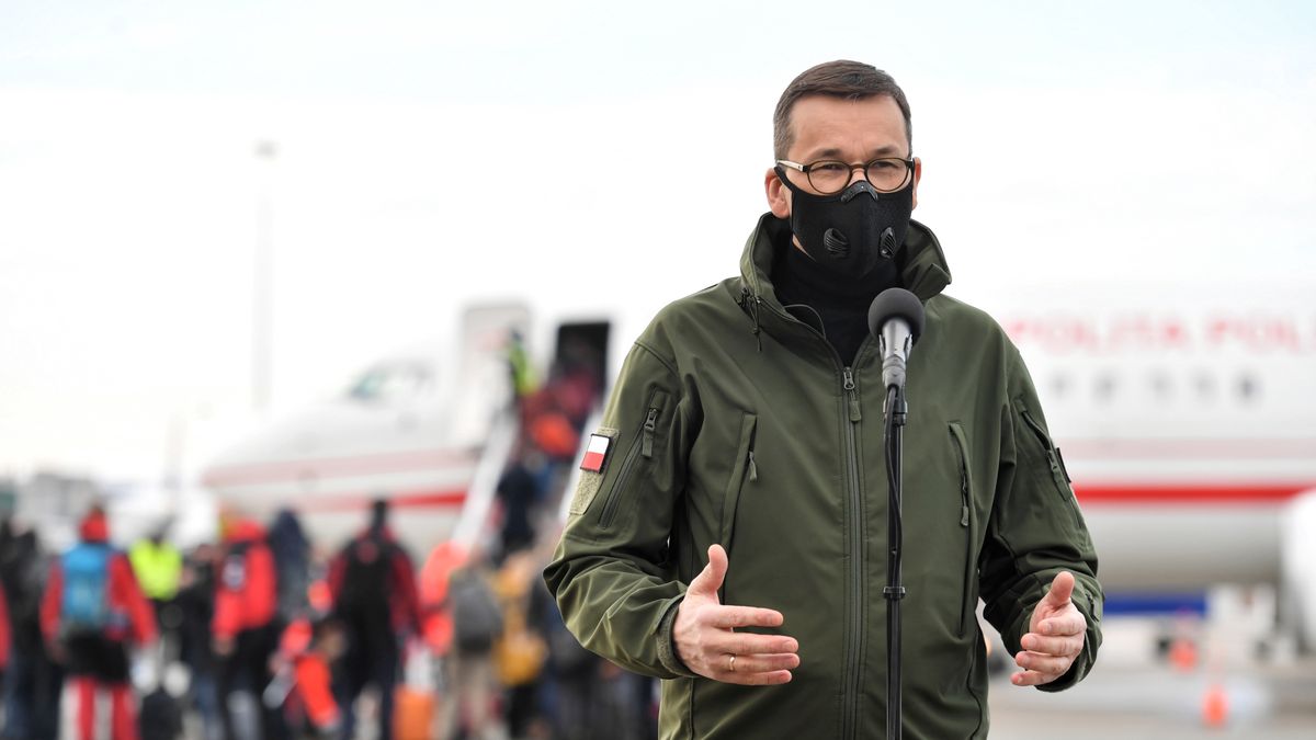 Premier Morawiecki pisze nowy plan rozwojowy dla Polski. Problemy z poprzedniego nie zostały rozwiązane.