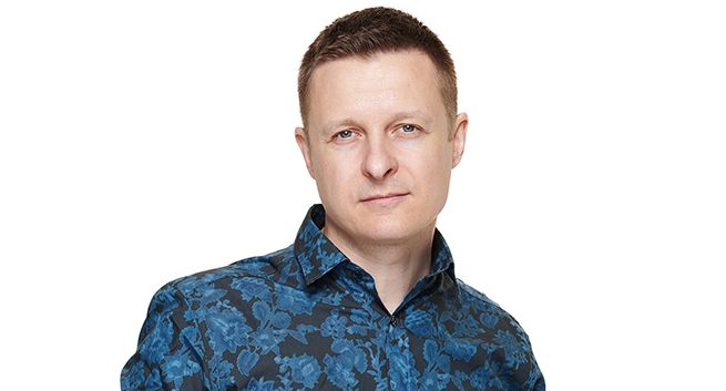 Marcin Orliński w redakcji „Przekroju”