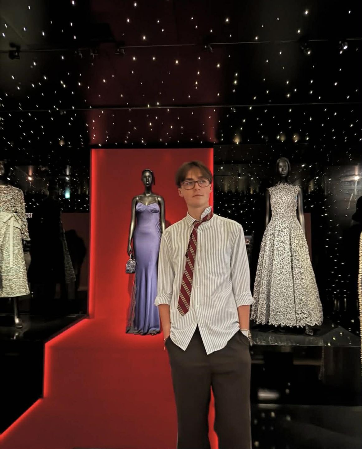 Stanisław Rozenek chwali się swoim projektem