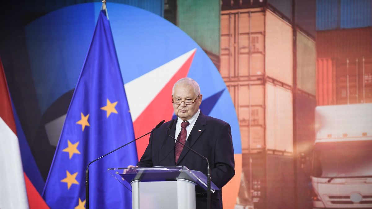 Kursy walut. Jak zmieniły się po decyzji RPP?