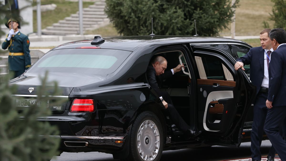 Rolls-Royce i Bentley póki co nie muszą się obawiać rywala z Rosji. Choć władze Aurusa przedstawiają to inaczej, to może się nigdy nie zmienić.