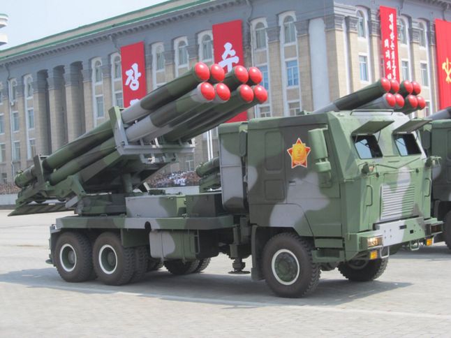 Wyrzutnia rakiet KN-09