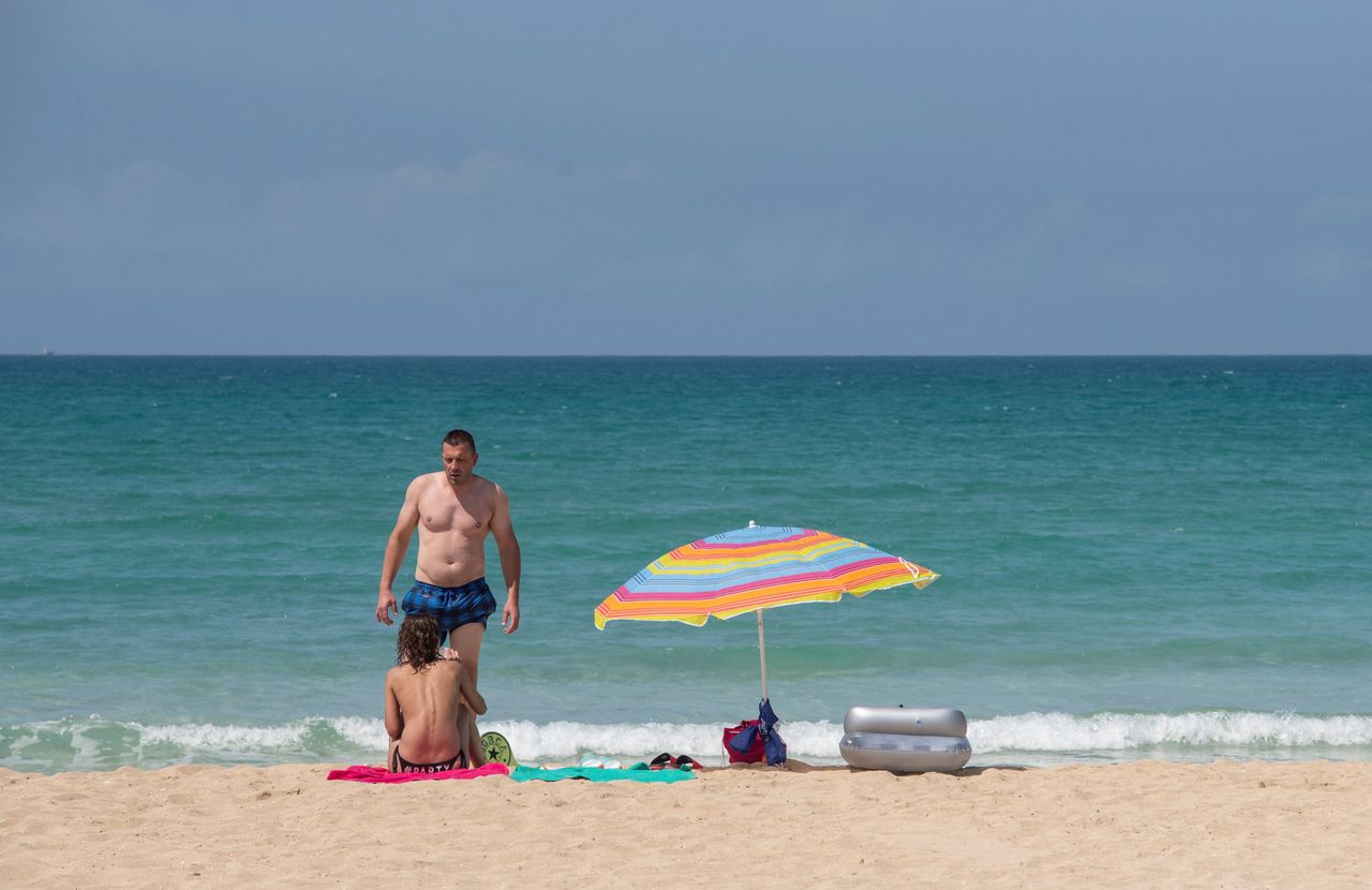 Ibiza: zagraniczny turysta jako "imprezowy szpieg" 