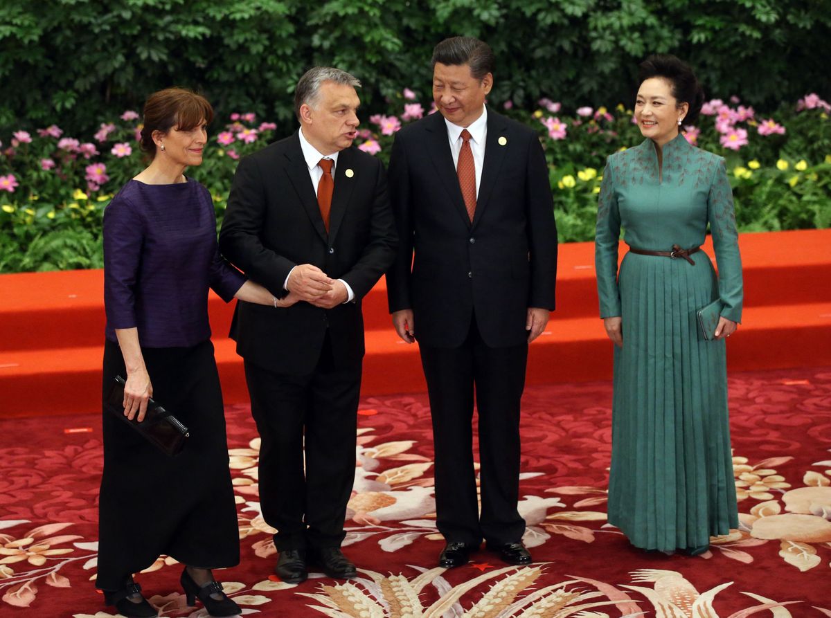 Węgry były jednym z trzech krajów europejskich, które Xi Jinping odwiedził w maju. Krótko potem doszło do kolejnego spotkania z Viktorem Orbanem. Tym razem w Chinach