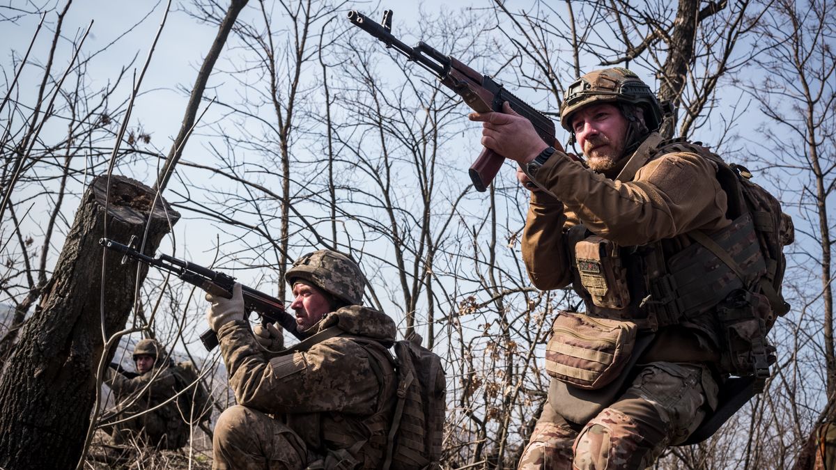 Ukraińcy mogą wrócić z zagranicy na front