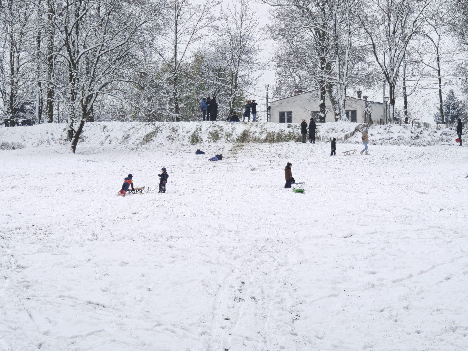 Kościelec SKI Arena ruszyła pełną parą! Pierwszy śnieg w Chrzanowie