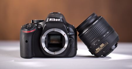 Nikon D5200 - mała wielka lustrzanka [wideotest]