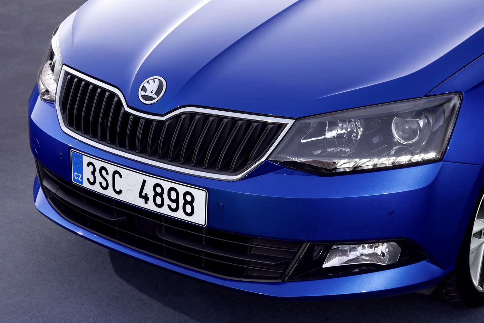 Nowa Škoda Fabia w obszernej galerii zdjęć 32