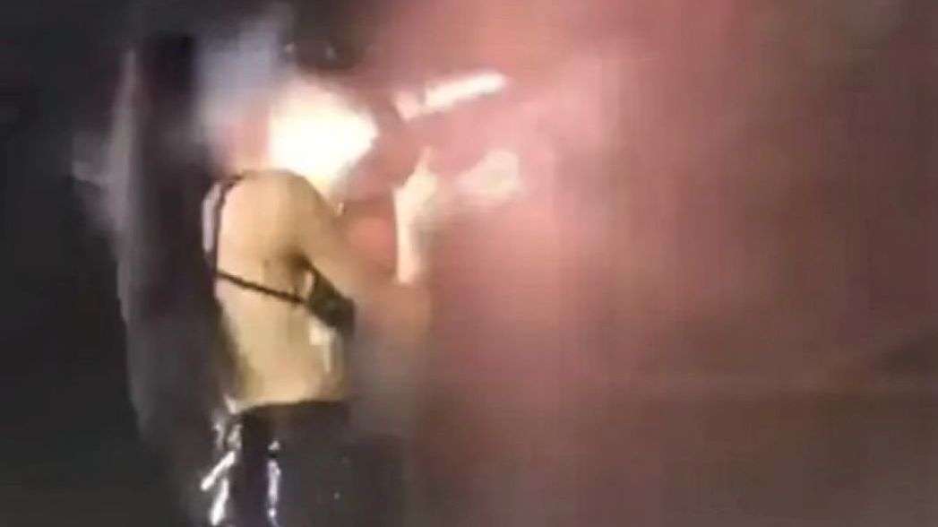 DJ-ka wystrzeliła sobie konfetti prosto w twarz 