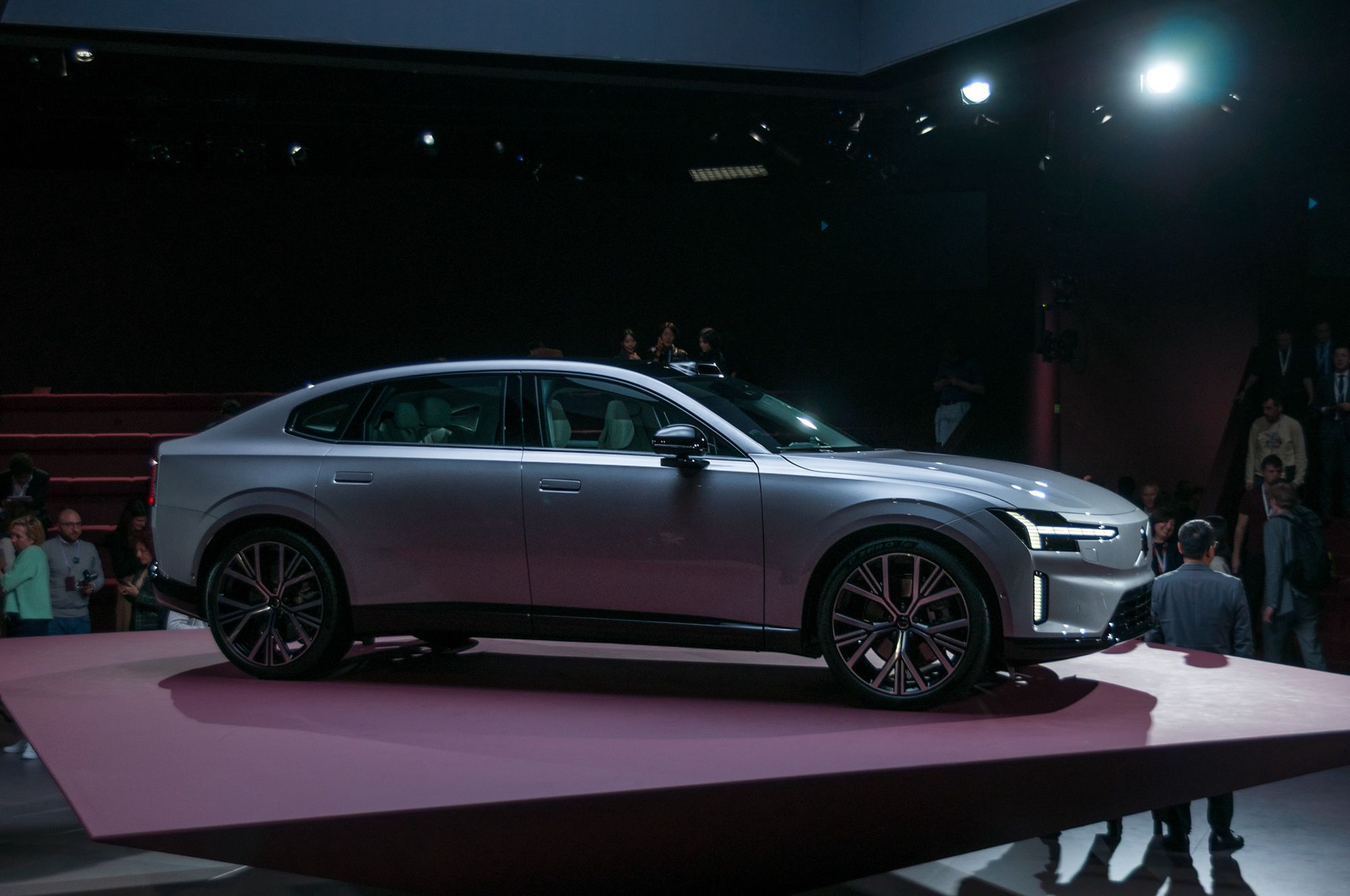 Volvo ES90 (2025)