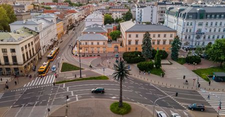 Kościół wynajął lokal za bezcen, dla innych cena była zaporowa. Warszawski ratusz tłumaczy