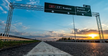 Można mocniej docisnąć pedał gazu. Ważny odcinek drogi S7 stał się ekspresowy