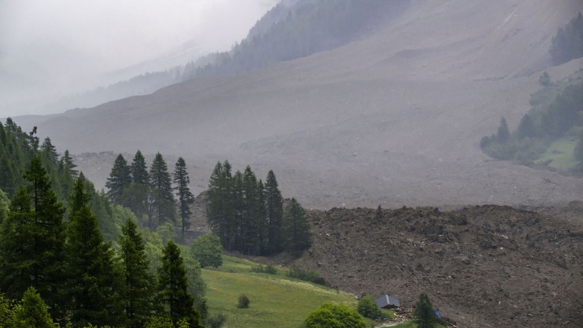 Katastrofa w Szwajcarii: Lodowiec Birch runął na wioskę Blatten