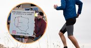 Jest prawdziwym "królem lodu". Tej zimy przebiegnie 500 km w samych szortach