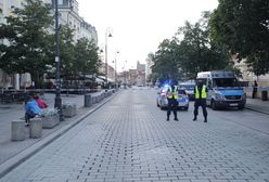 Podłożenie pocisku na Krakowskim Przedmieściu. Łukasz K. trafił do aresztu