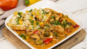 Zupa gyros na bogato to nasz przepis dnia. Drugie danie będzie zupełnie zbędne