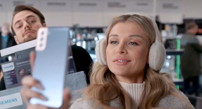 Joanna Krupa w spocie Neonetu na Boże Narodzenie