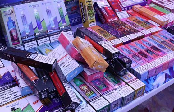 Rząd uderza w e-palaczy. Akcyza podniesie cenę urządzeń