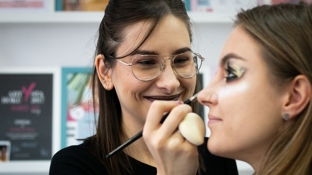 Jak współpracować z ludźmi podczas sesji fotograficznej? Wszystko, co musisz wiedzieć 1
