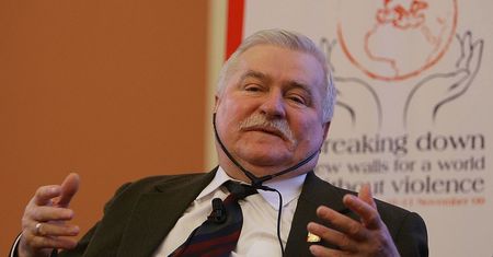 Lech Wałęsa po operacji. Jest komunikat