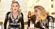 Wydekoltowana Madonna zachęca do zakupu kosmetyków z autorskiej linii (ZDJĘCIA)