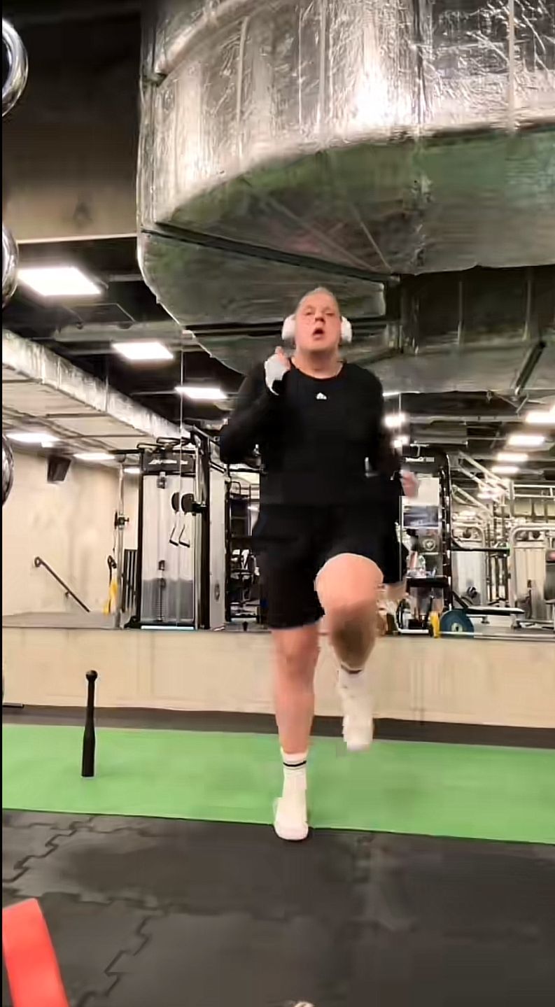 Mikka zaprezentował swoją metamorfozę