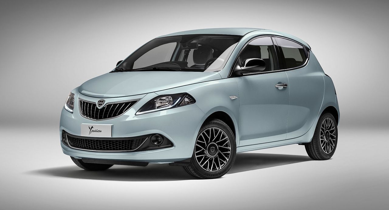 Lancia Ypsilon ma się dobrze. Po 11 latach przeszła kolejny lifting