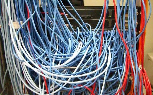 Kabel sieciowy jest odłączony... Powodzenia! ;) (Fot. Flickr/Kim Scarborough/Lic. CC by-sa)