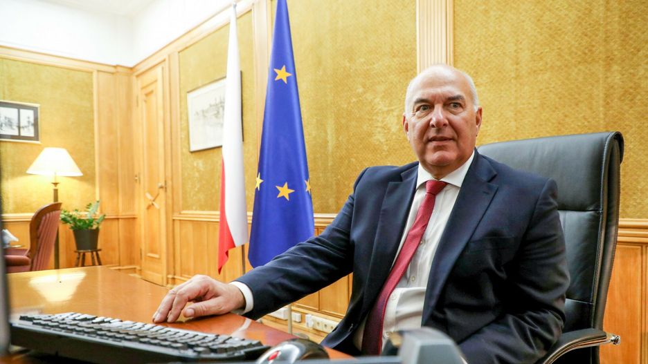 Symboliczne przekazanie ministerstwa finans�wFot. Piotr Molecki/East News. Warszawa, 15.11.2019. Symboliczne przekazanie resortu finansow z udzialem nowo powolanego ministra Tadeusza Koscinskiego oraz odchodzacego Jerzego Kwiecinskiego.
N/z: Tadeusz KoscinskiPiotr Molecki