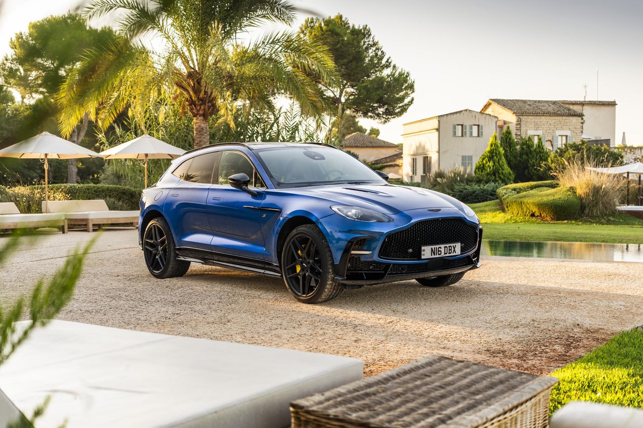 Aston Martin DBX S (2025)