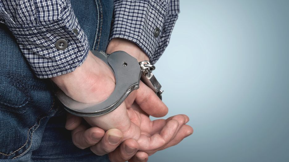 Poszukiwany wpadł, bo pijany awanturował się w domu