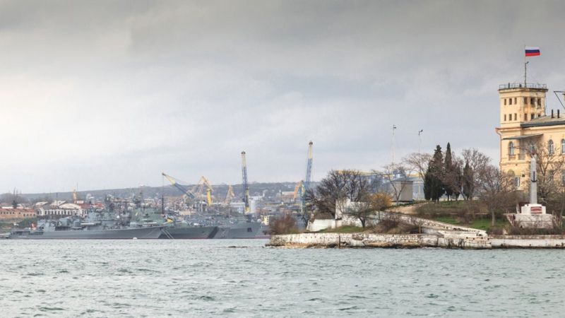Атака дронів на Севастополь. Безпілотники вдарили по російському флоту, лунали вибухи
