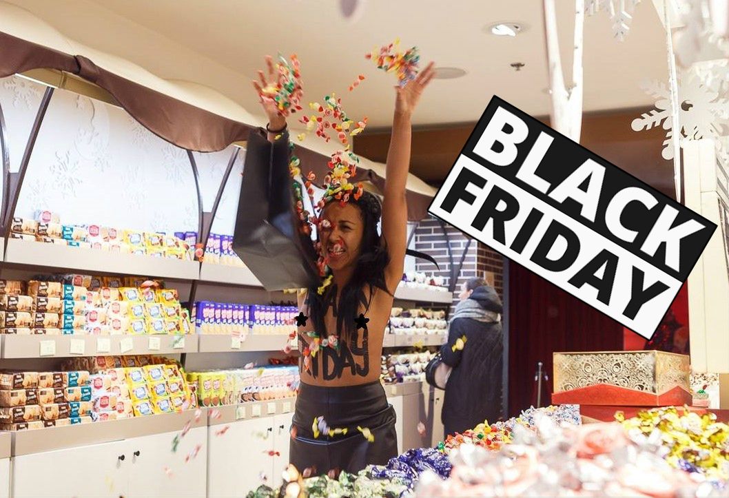 Black Friday na Ukrainie. Prowokacyjna akcja półnagiej aktywistki FEMEN-u