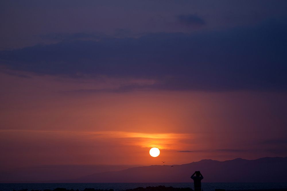 „Americana” Garroda Kirkwooda to minimalistyczny obraz wyluzowanej Kalifornii 2