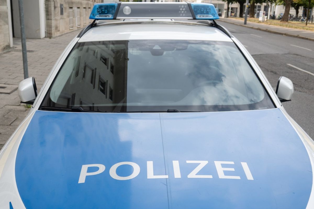 Zapukał do drzwi i strzelił. Policja szuka sprawcy